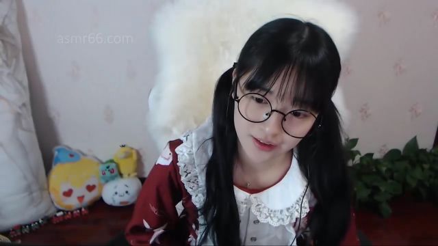 欢欢，再不起床妹妹要做坏事了