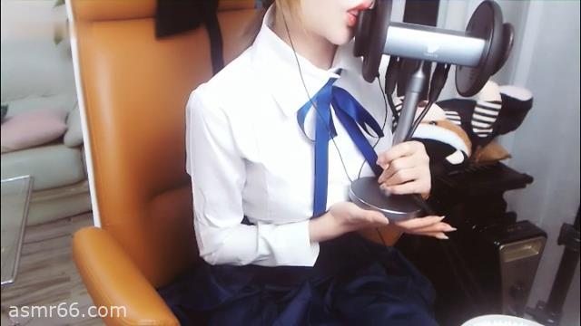 暮久酱火箭福利_学生服弹舌舔耳