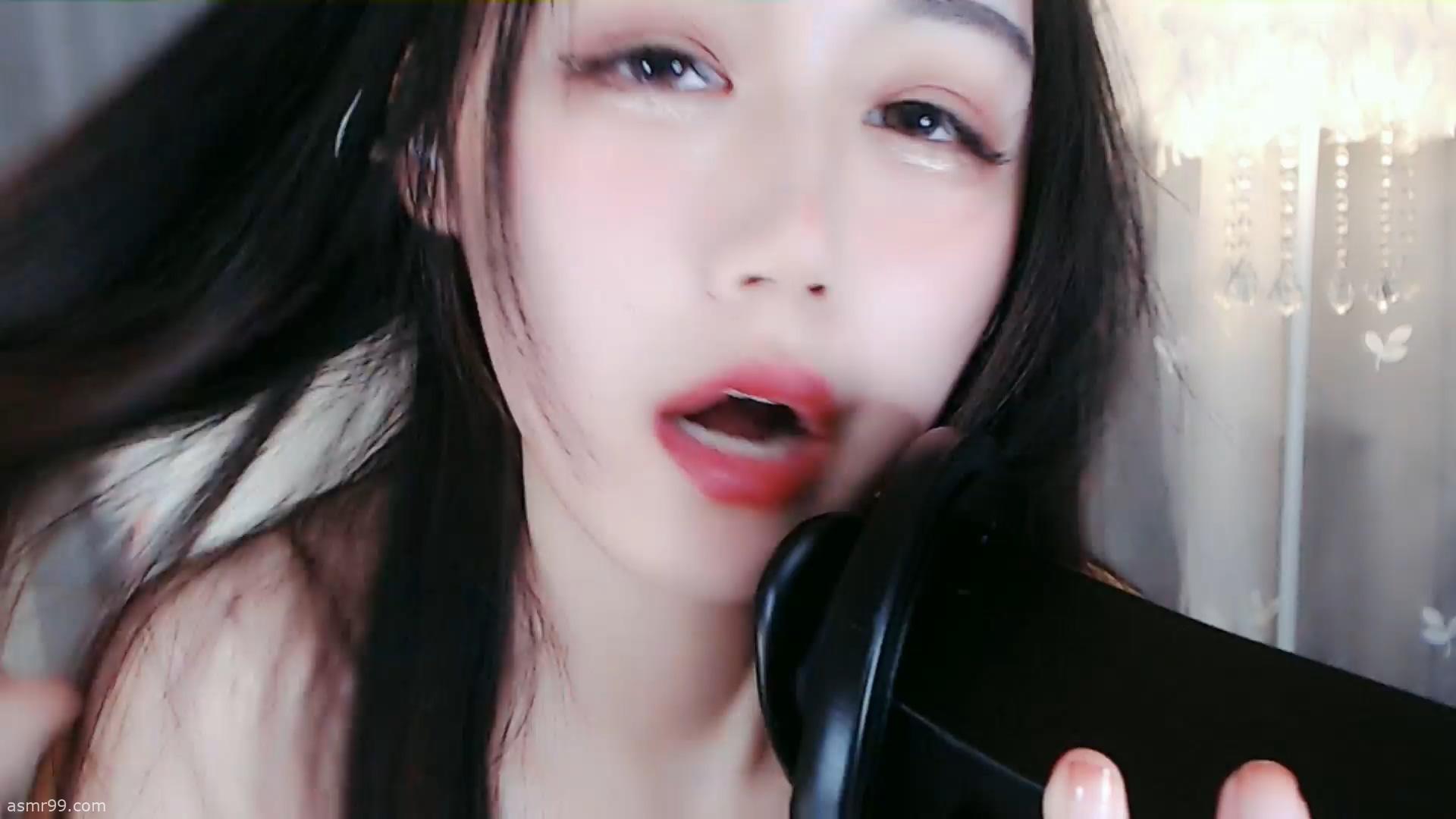 纯情九九飞机福利_近距离舔