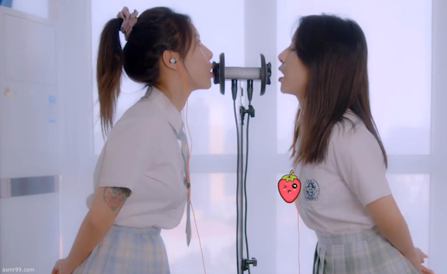小萌ASMR_草莓双人舔耳