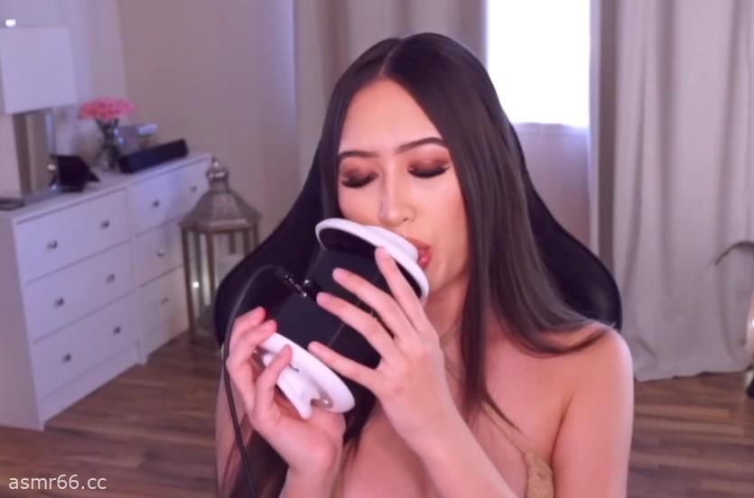 Kristina Danielle_慢慢的舔食整个耳朵