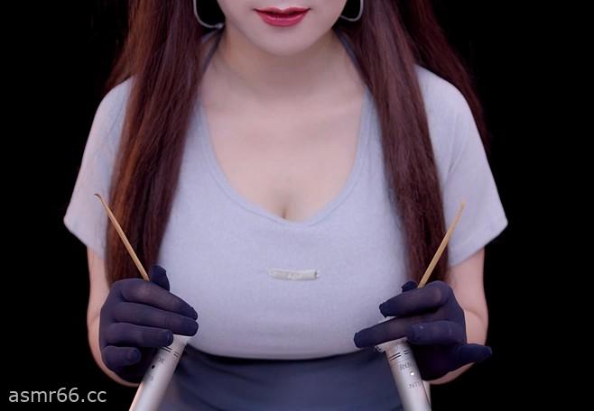 晓晓助眠_解压的多种轻抚掏耳