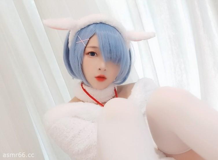 草莓味小圆-吃掉哥哥的耳朵