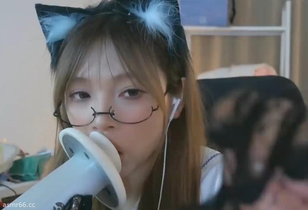 辣不辣Hyo_近景慢速甜耳