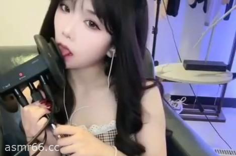 快手灵儿_黑丝玉足舔耳口腔音