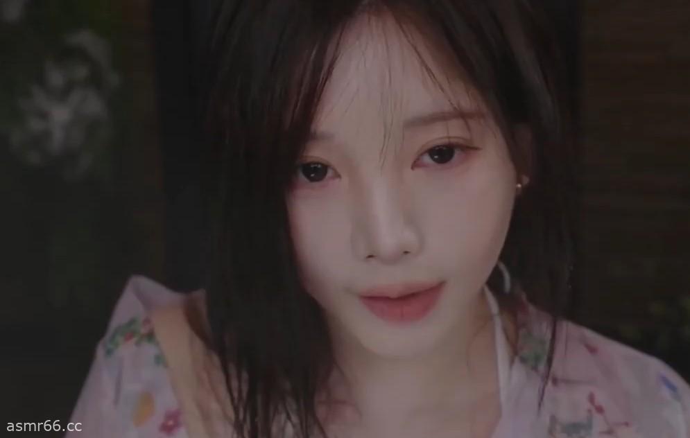 Yoonying视频_冬季温泉酒店里