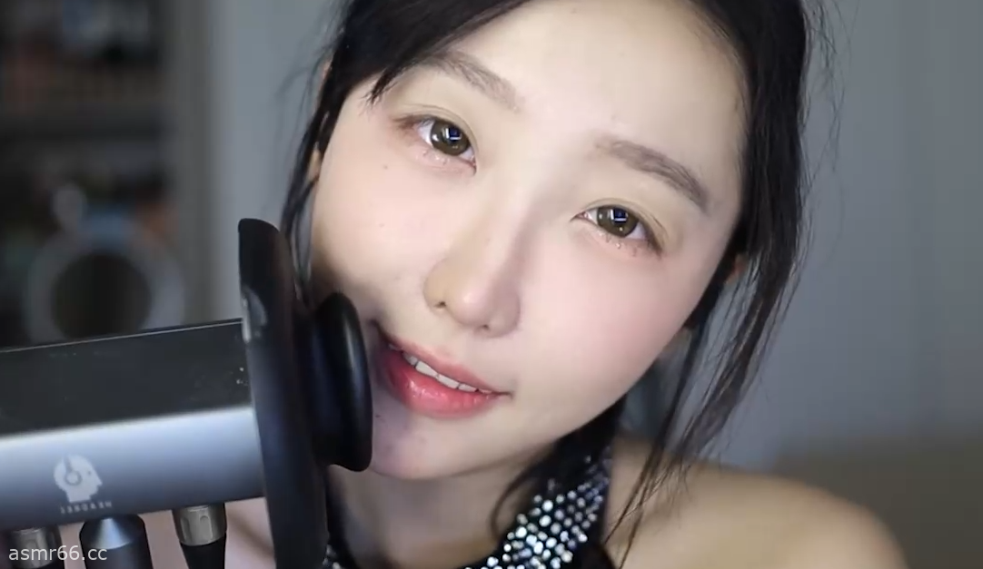 酥酥学姐_暴力舔耳老司机