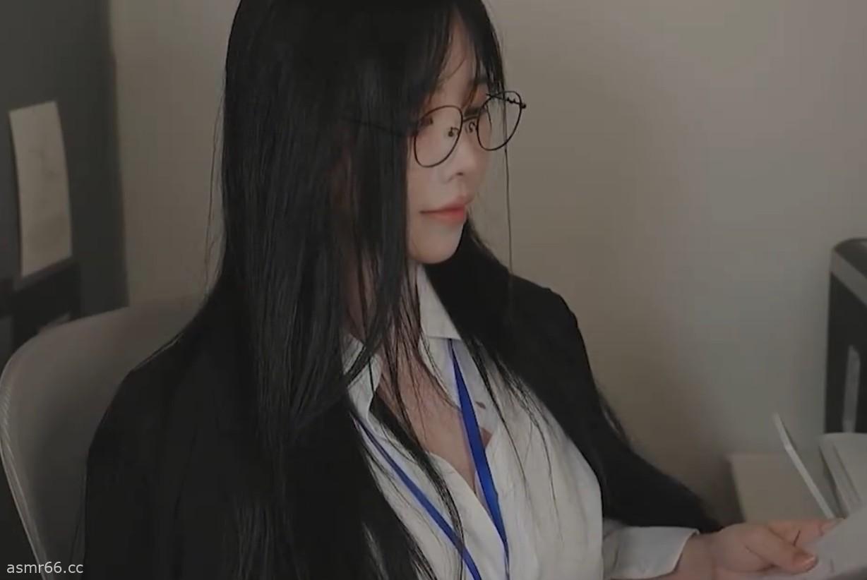 Yoonying_办公室角色扮演