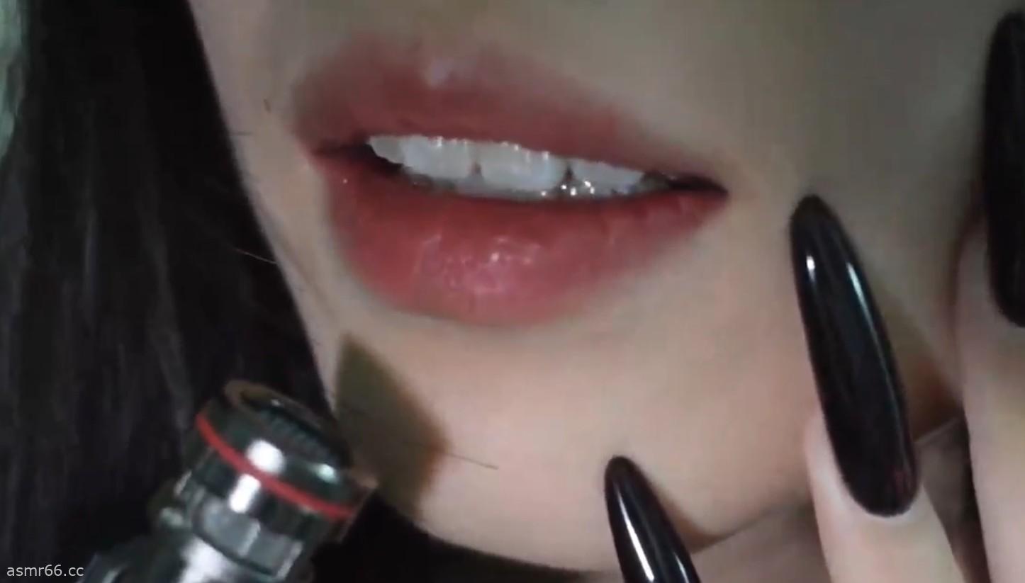 清影__kiss宝宝小耳朵亲吻孔雀鱼