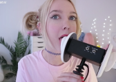 holly金发美女的舔耳ASMR