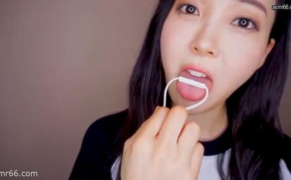 Eunzel ASMR 舌苔在耳麦上刮的声音