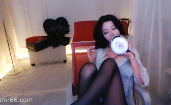 斗鱼全服第一平民民_舔耳福利ASMR
