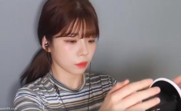 韩国小姐姐暴力揉耳朵ASMR