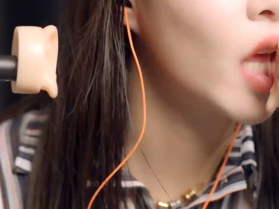 小萌ASMR_柔软的小舌头舔耳720P