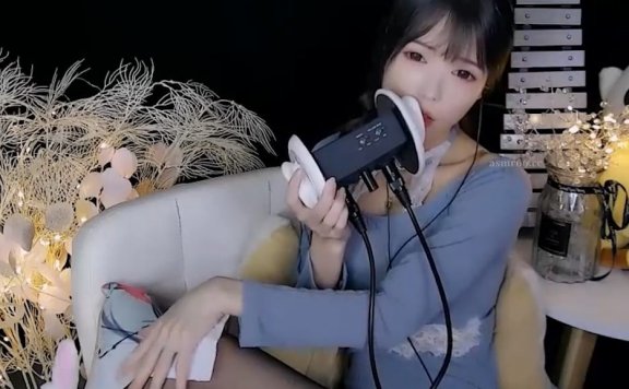 虎牙泠欢儿魔法书视频_添耳口腔音