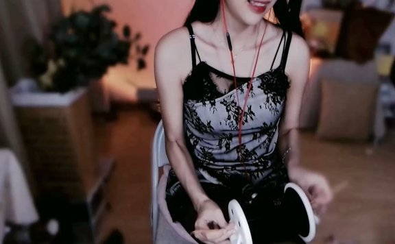 酥酥学姐魔法书_枕膝黑丝掏耳