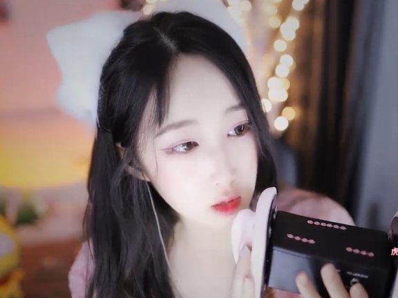 虎牙绮夏魔法书_露脸吃耳朵视频