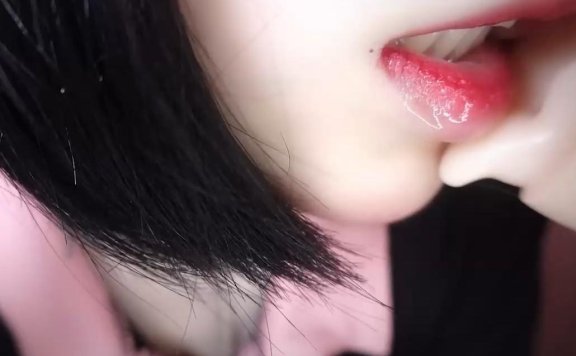 水蜜小羊喵_超近距离的甜耳
