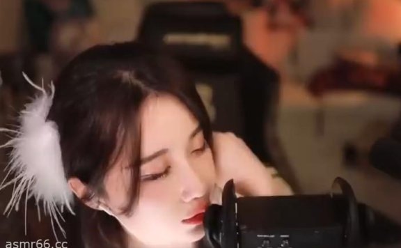 轩子巨2兔助眠_口腔音&桌子底下的视角