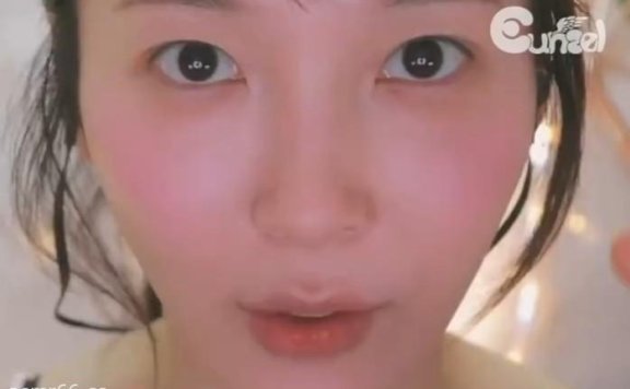 eunzel_吸血鬼小姐姐亲吻和舔你