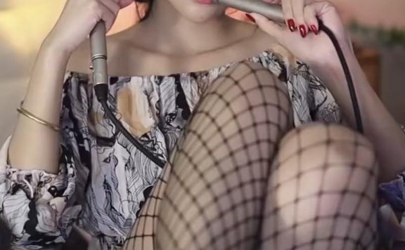 酥酥学姐_网袜口腔音舒服