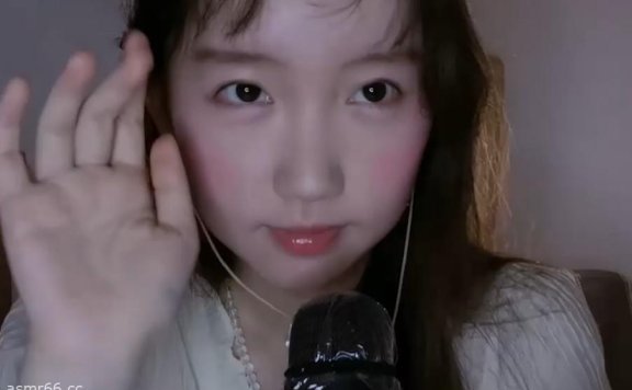 YiDan的窝窝_舔舐麦克风