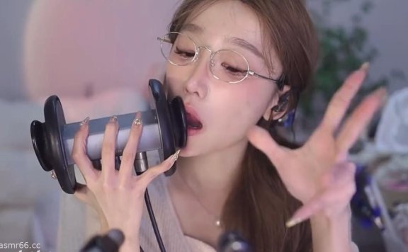 酥酥充电_金丝眼镜学姐温柔的舔舐