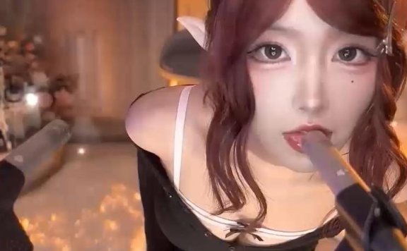 二呆啾_三视角小恶魔吃麦