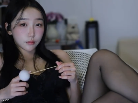 酥酥学姐助眠_御姐采耳师_