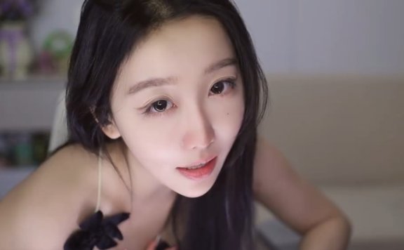 酥酥学姐_被同学妈妈照顾