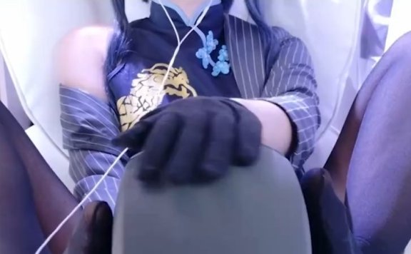 Yuki亭子ww_蔚蓝档案龙华妃咲_袜子泡茶